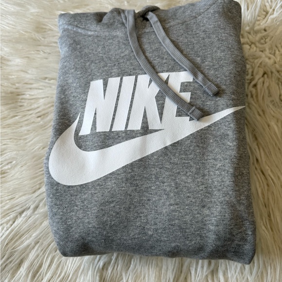 New🌿Nike Graphic Pullover Hoodie - Picture 6 of 7